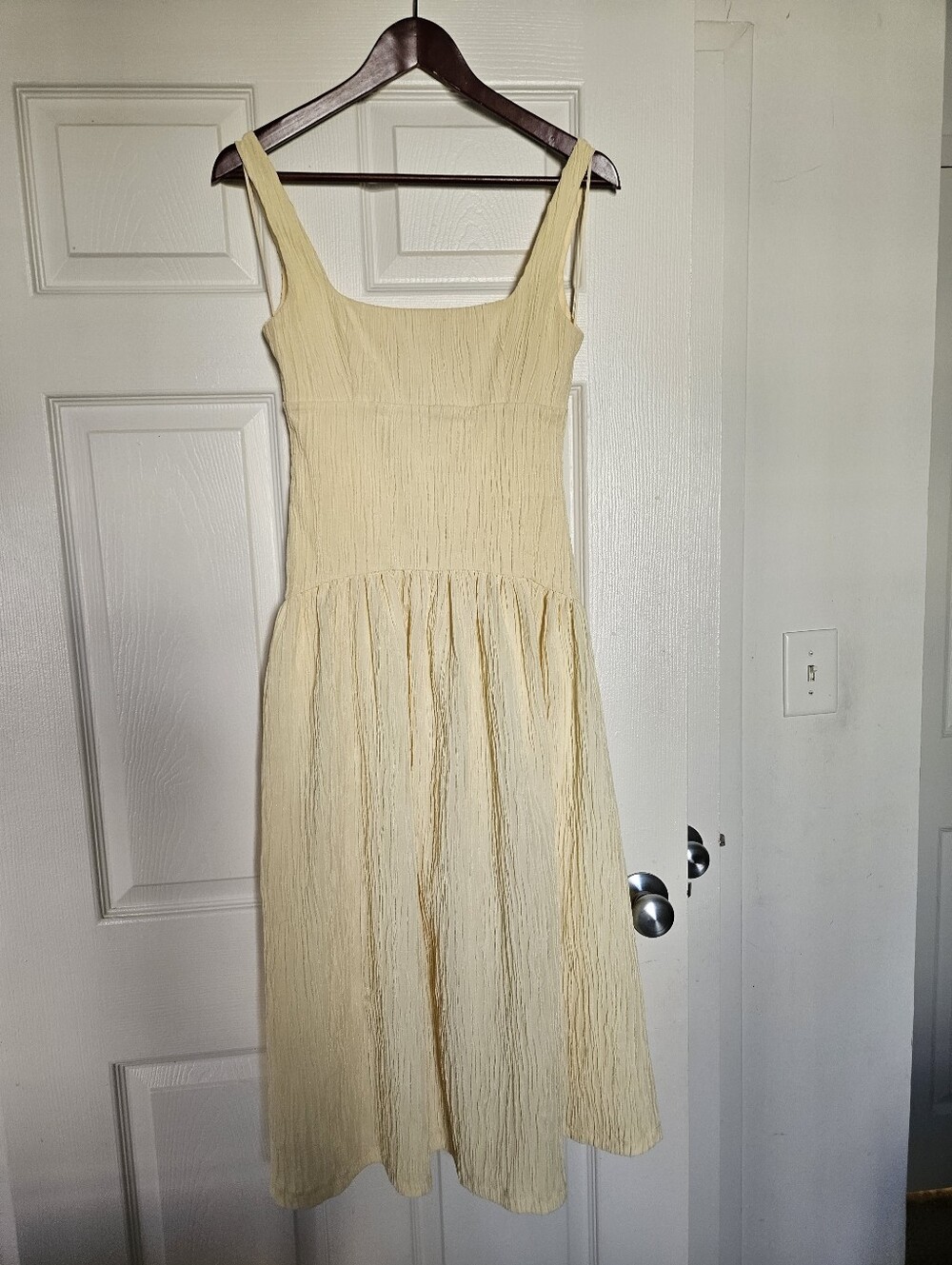 Zara Pale Yellow Sleeveless Midi Dress